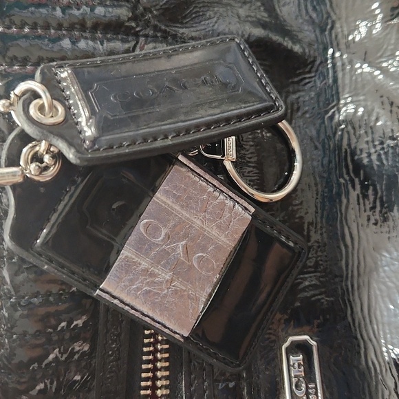 🔹️ Coach 🔹️Poppy Daisy black liquid gloss PATENT leather shoulder tote bag 🖤 - Picture 7 of 9